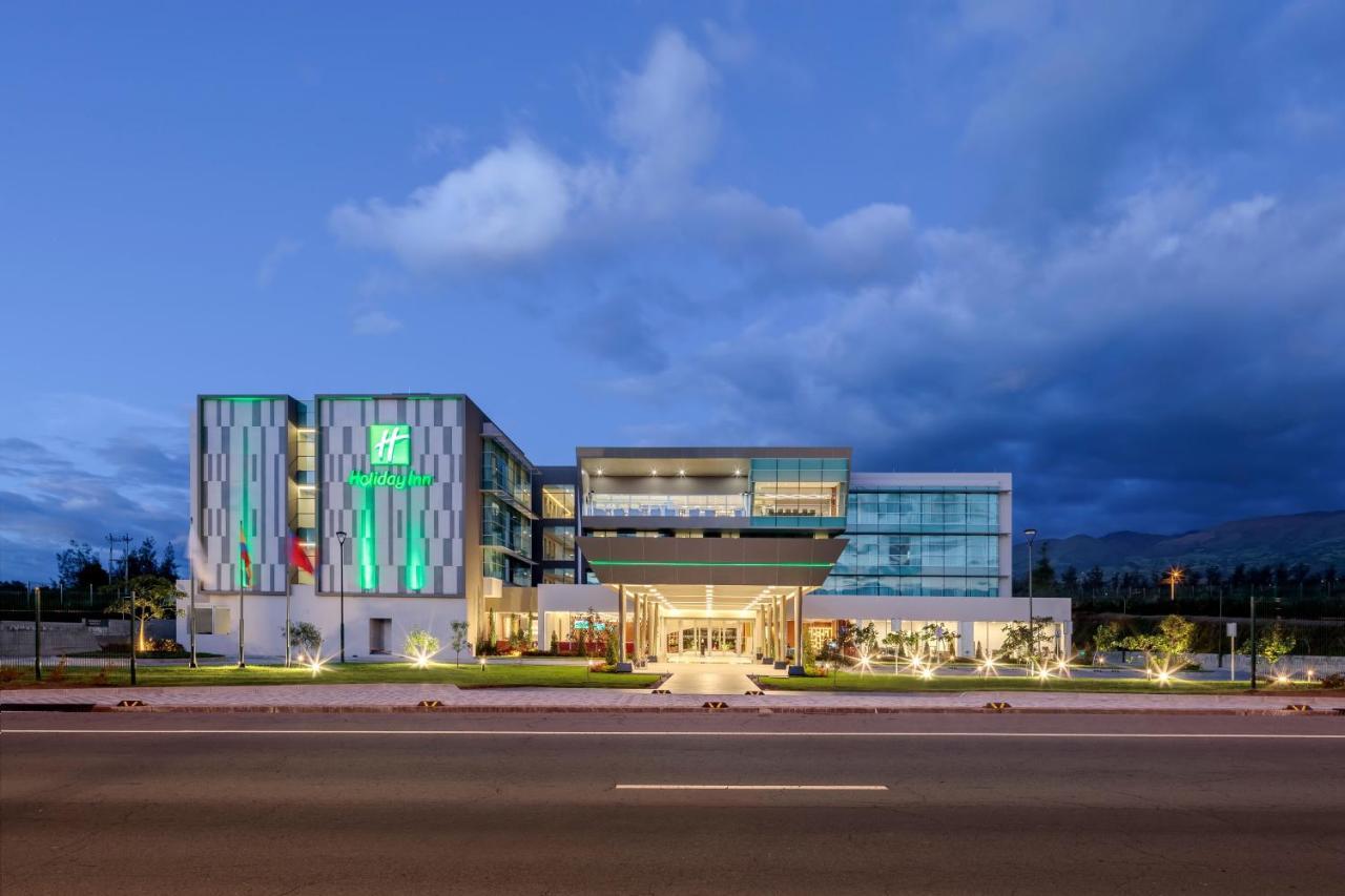 Holiday Inn - Quito Airport By Ihg Tababela Eksteriør billede The new building of the University of La Rioja, in Logroño.