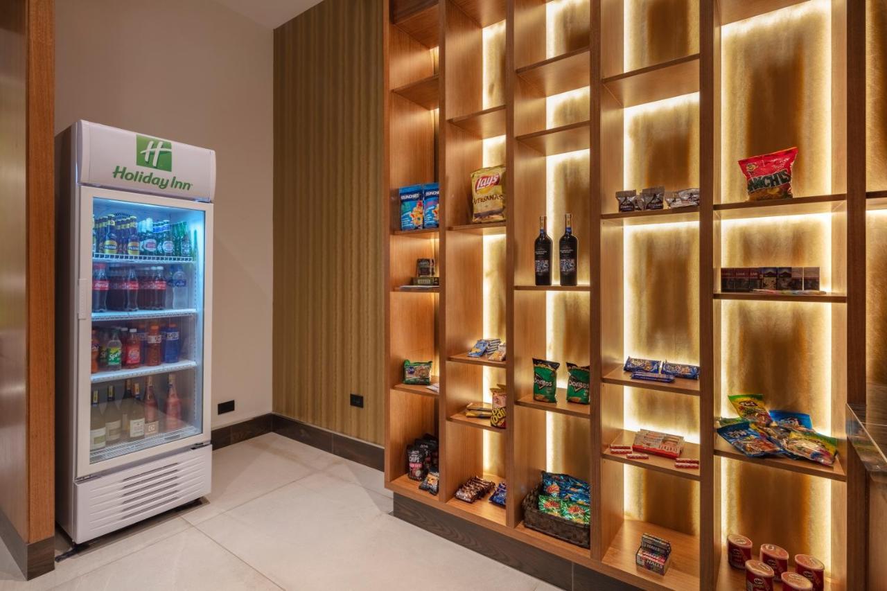 Holiday Inn - Quito Airport By Ihg Tababela Eksteriør billede Holiday Inn Express pantry